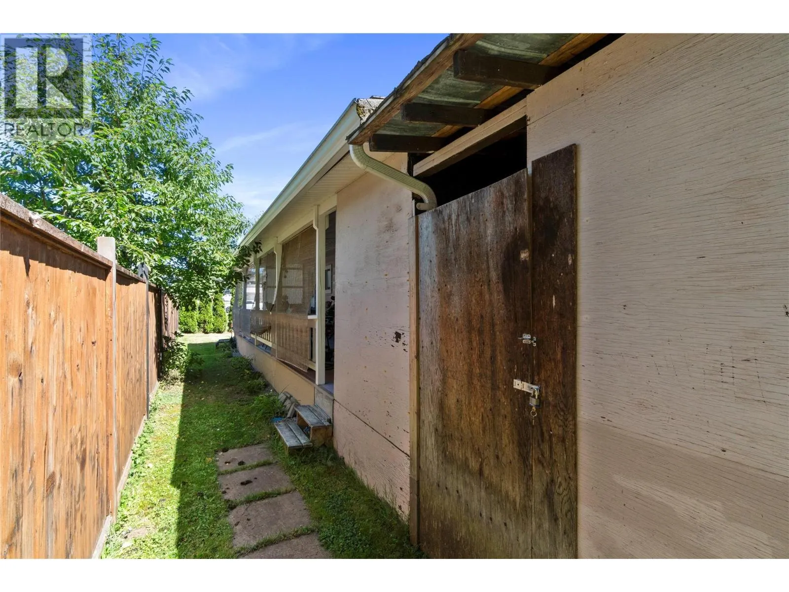 1361 30 Street SE Unit# 16