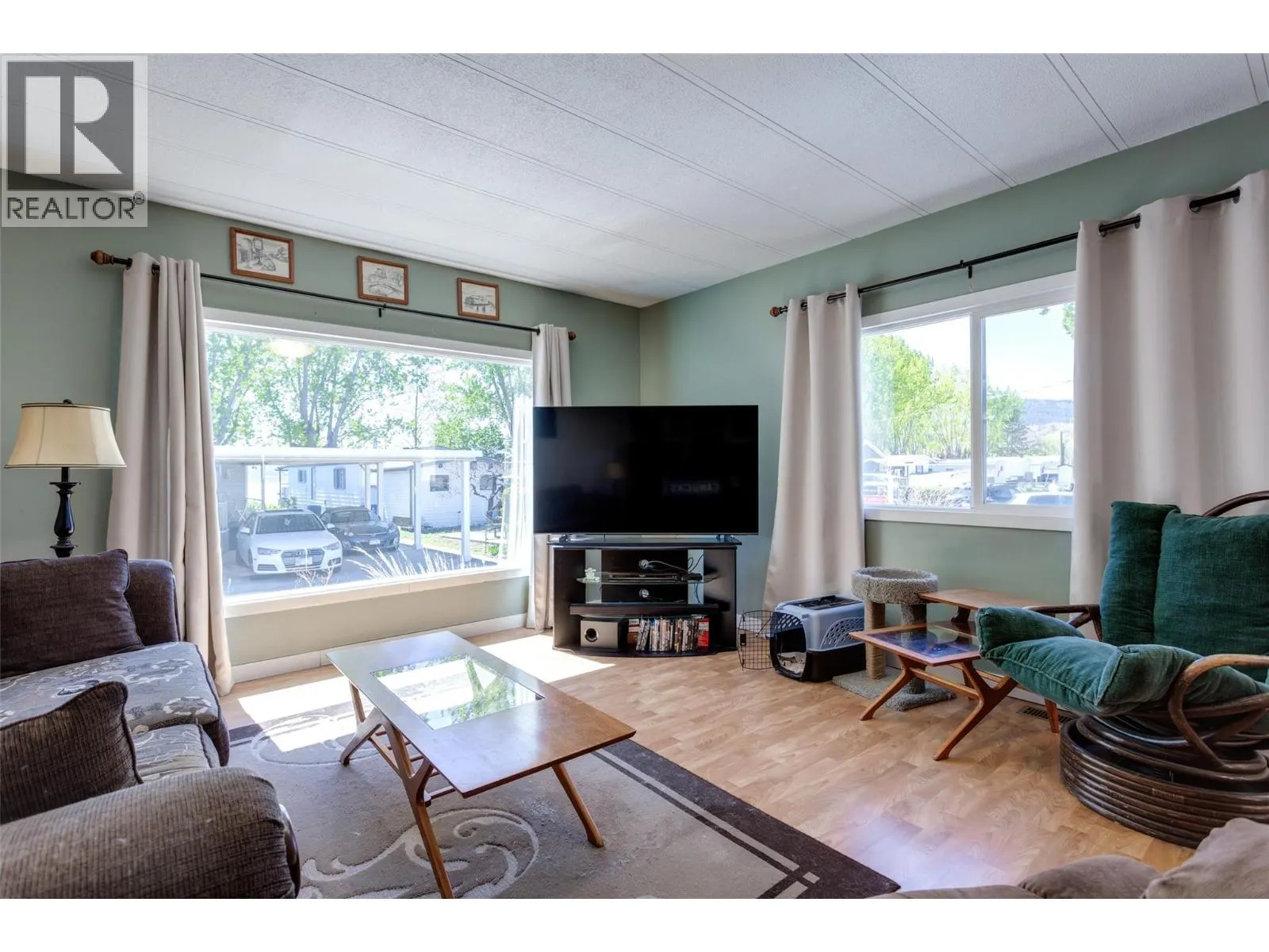 2095 Boucherie Road Unit# 15