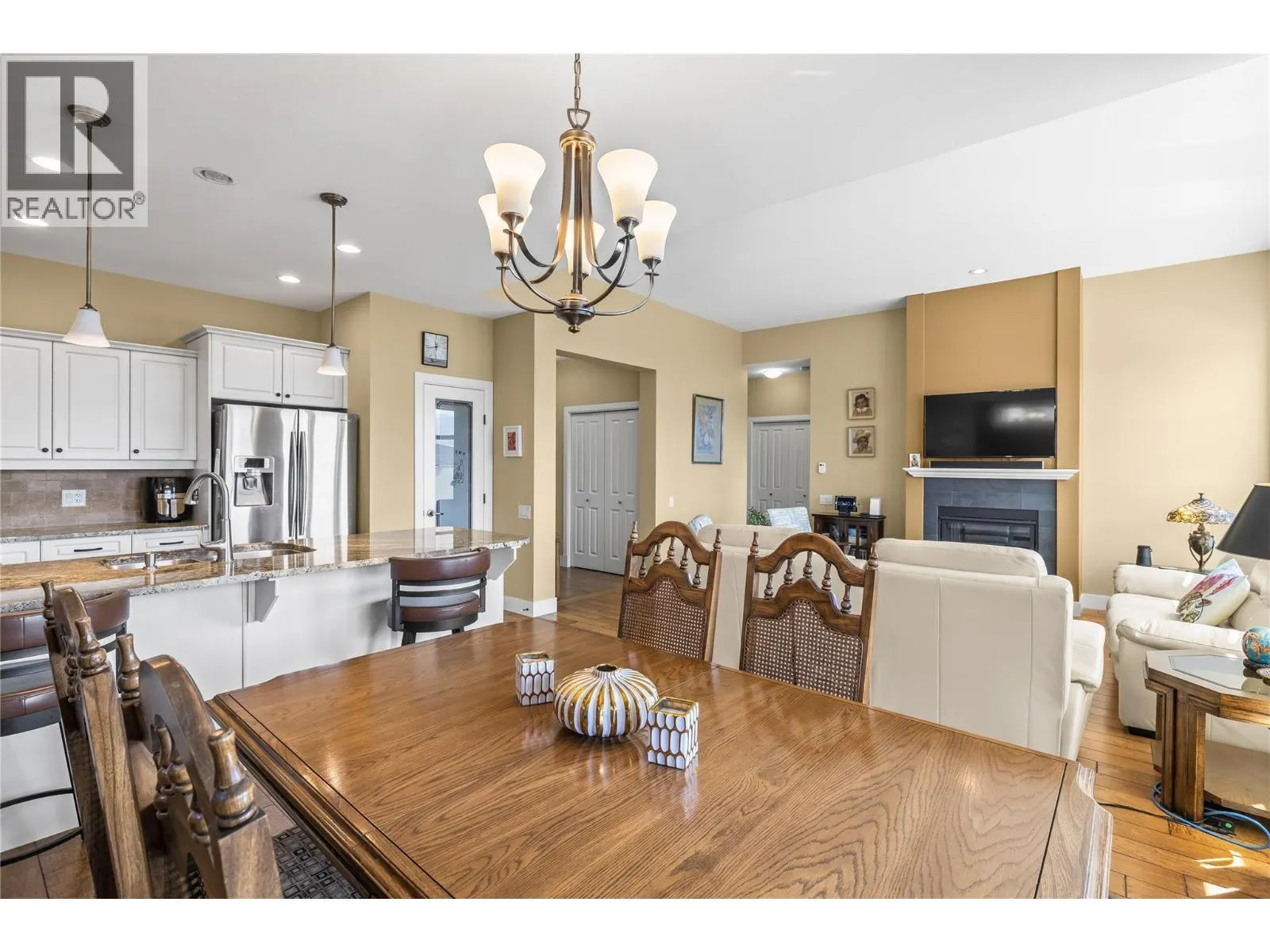 2194 Alvarado Trail