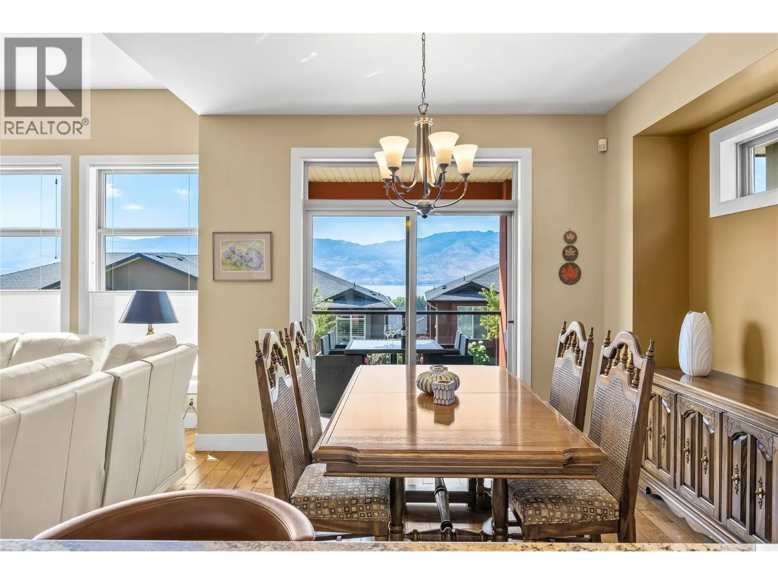 2194 Alvarado Trail