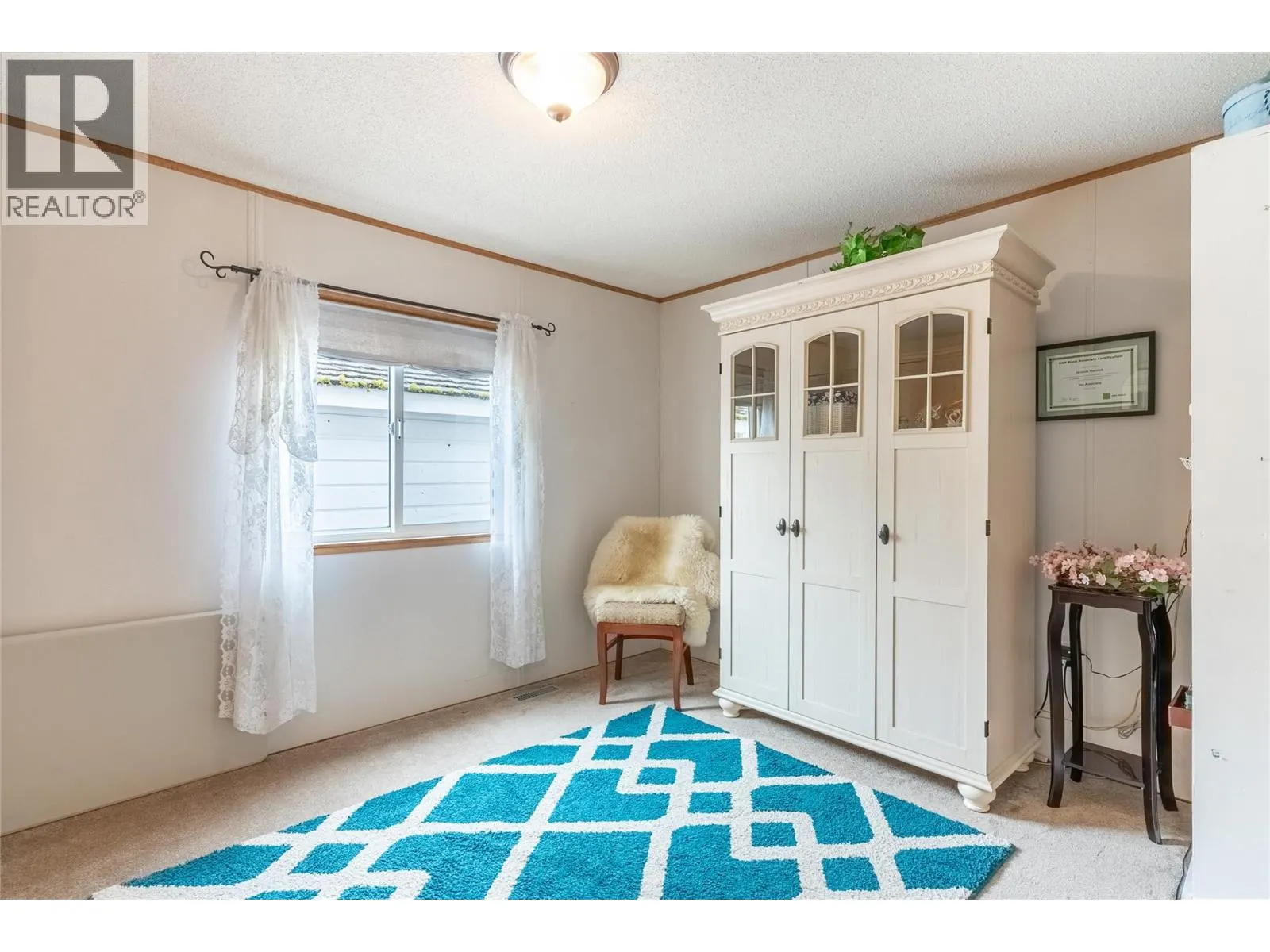 6 Jasper Drive