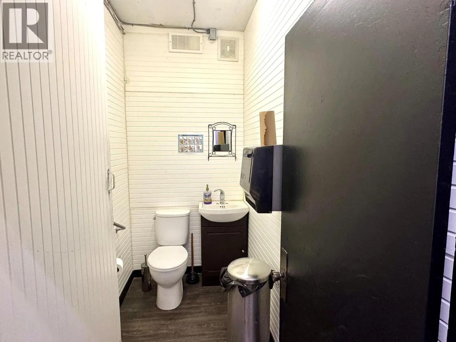 6271 Main Street