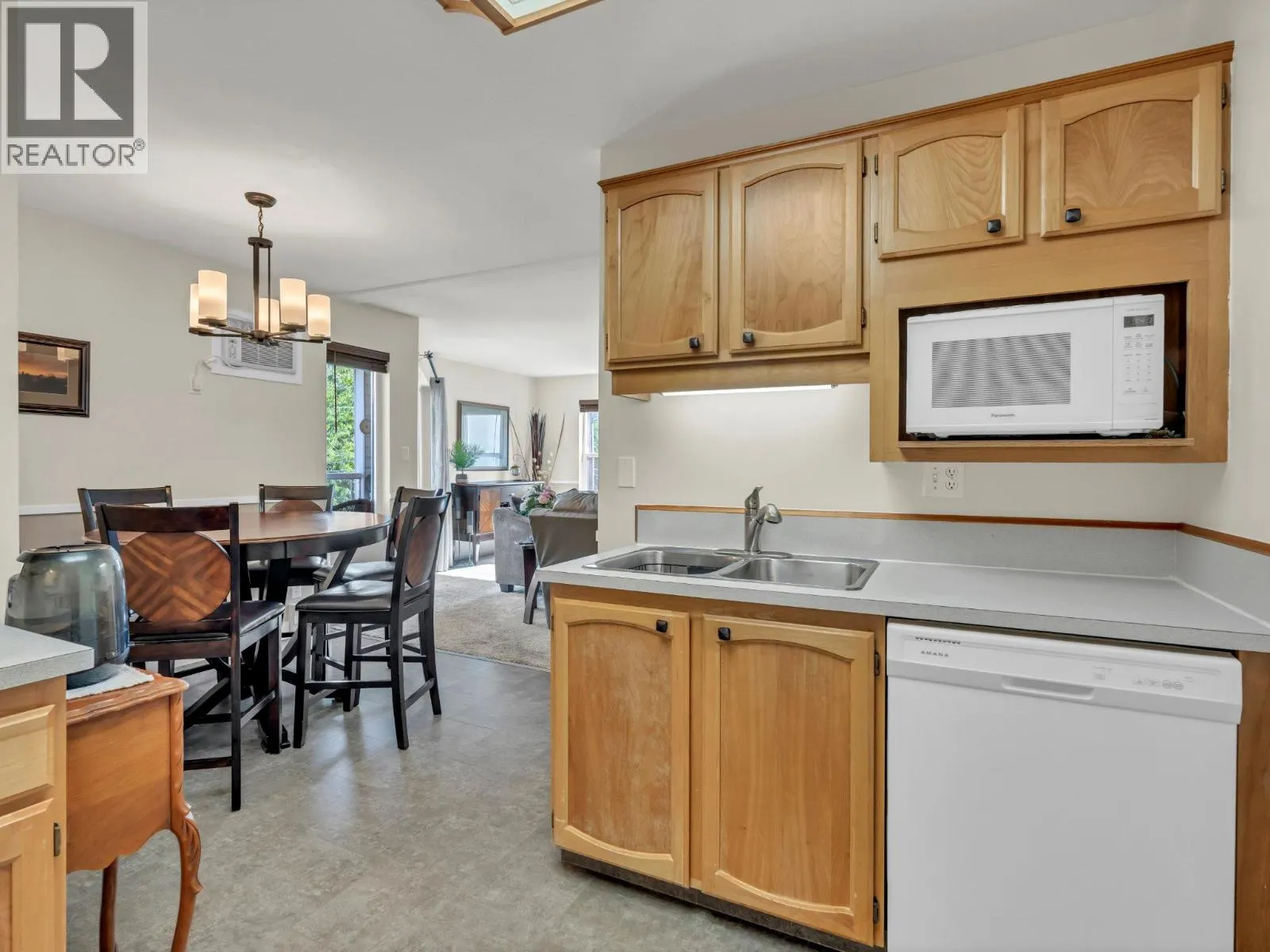 298 YORKTON Avenue Unit# 202