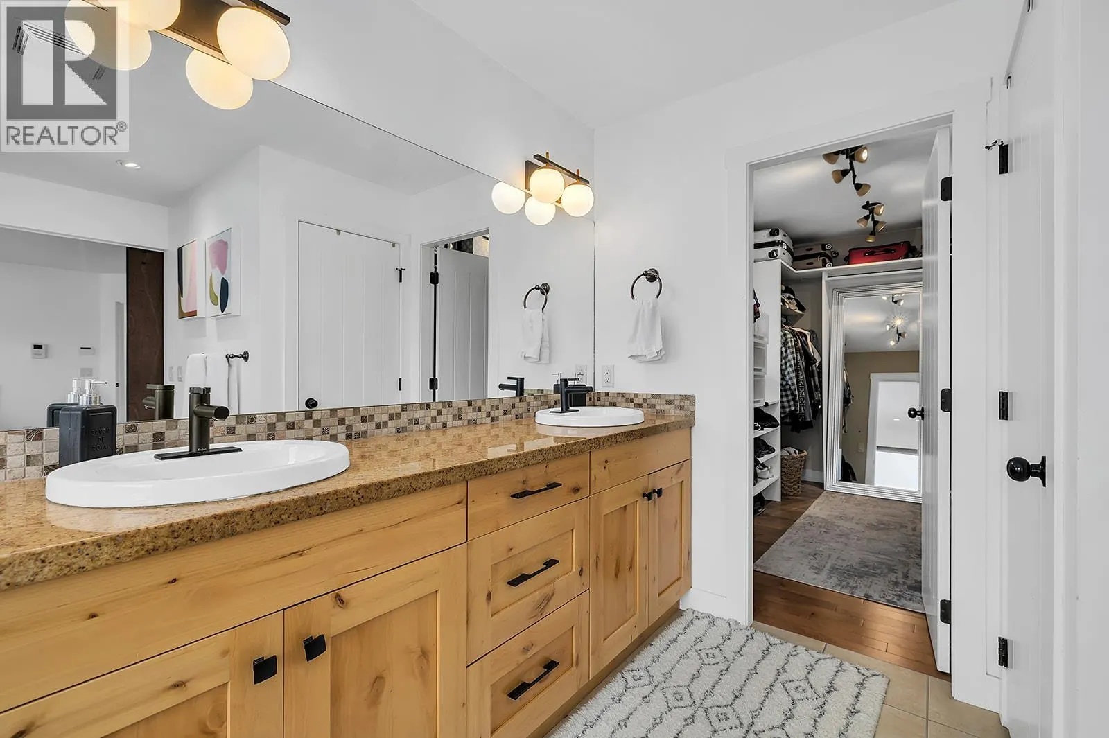 159 Clifton Road N