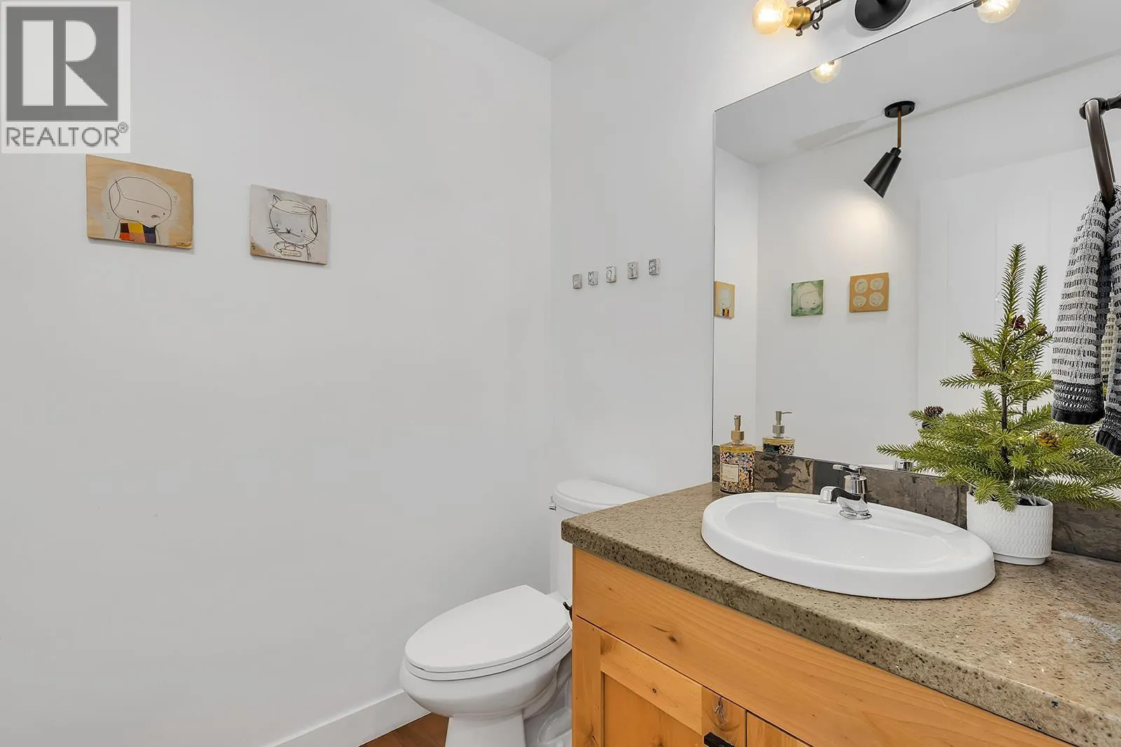 159 Clifton Road N