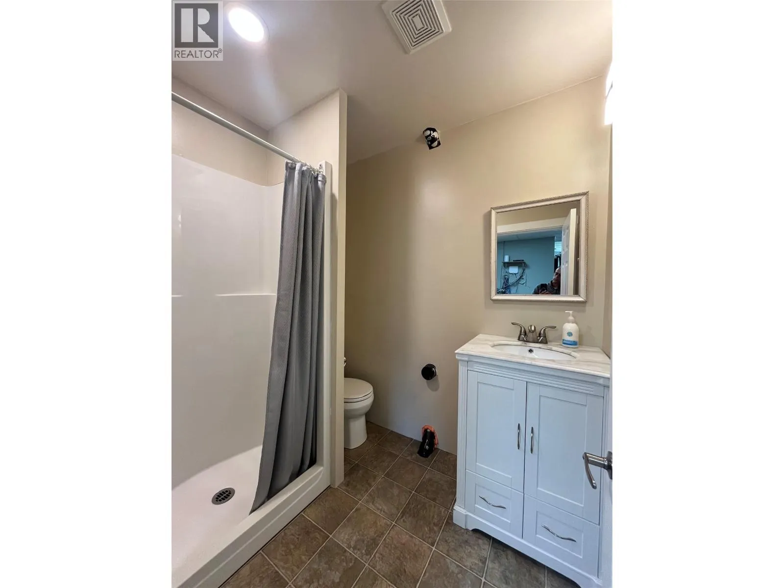 4425 Strawberry Heights Road