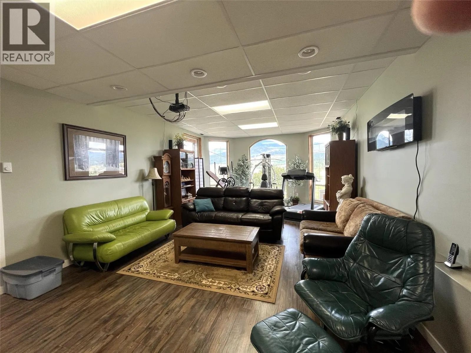 4425 Strawberry Heights Road