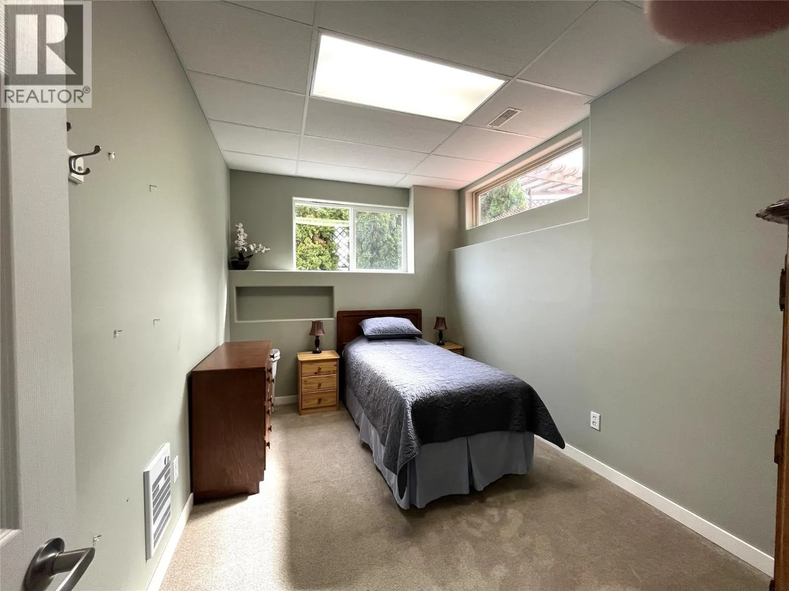 4425 Strawberry Heights Road