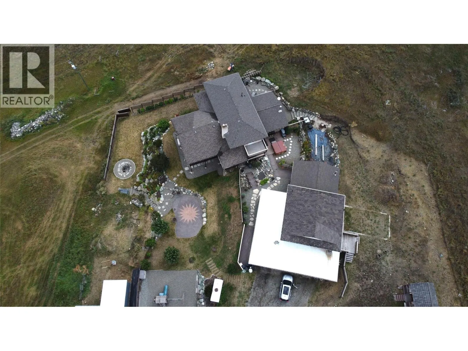 4425 Strawberry Heights Road
