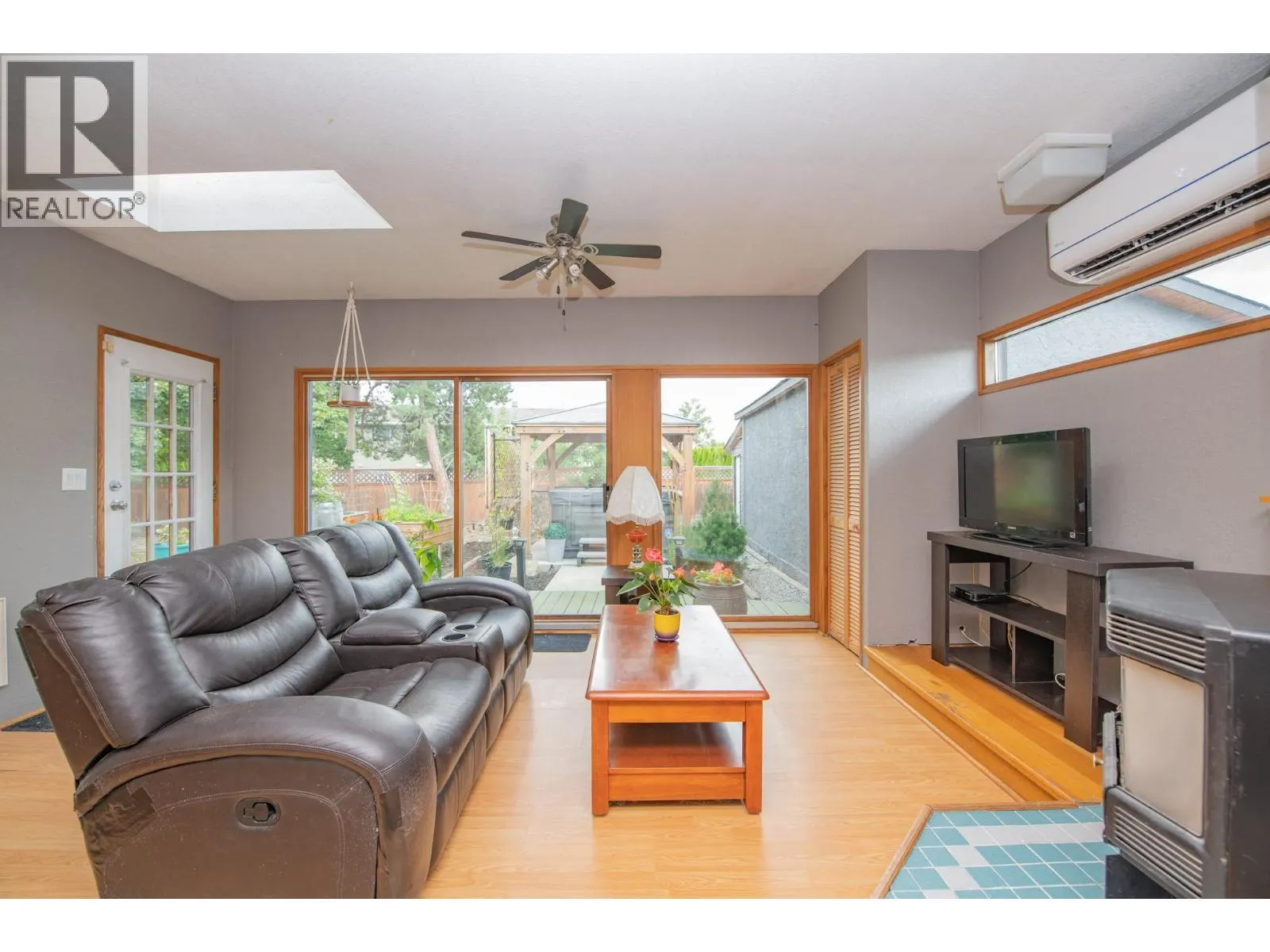 1390 Cornwall Road