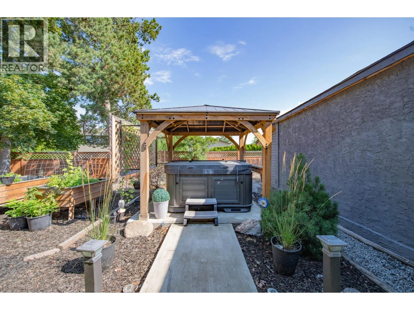 1390 Cornwall Road