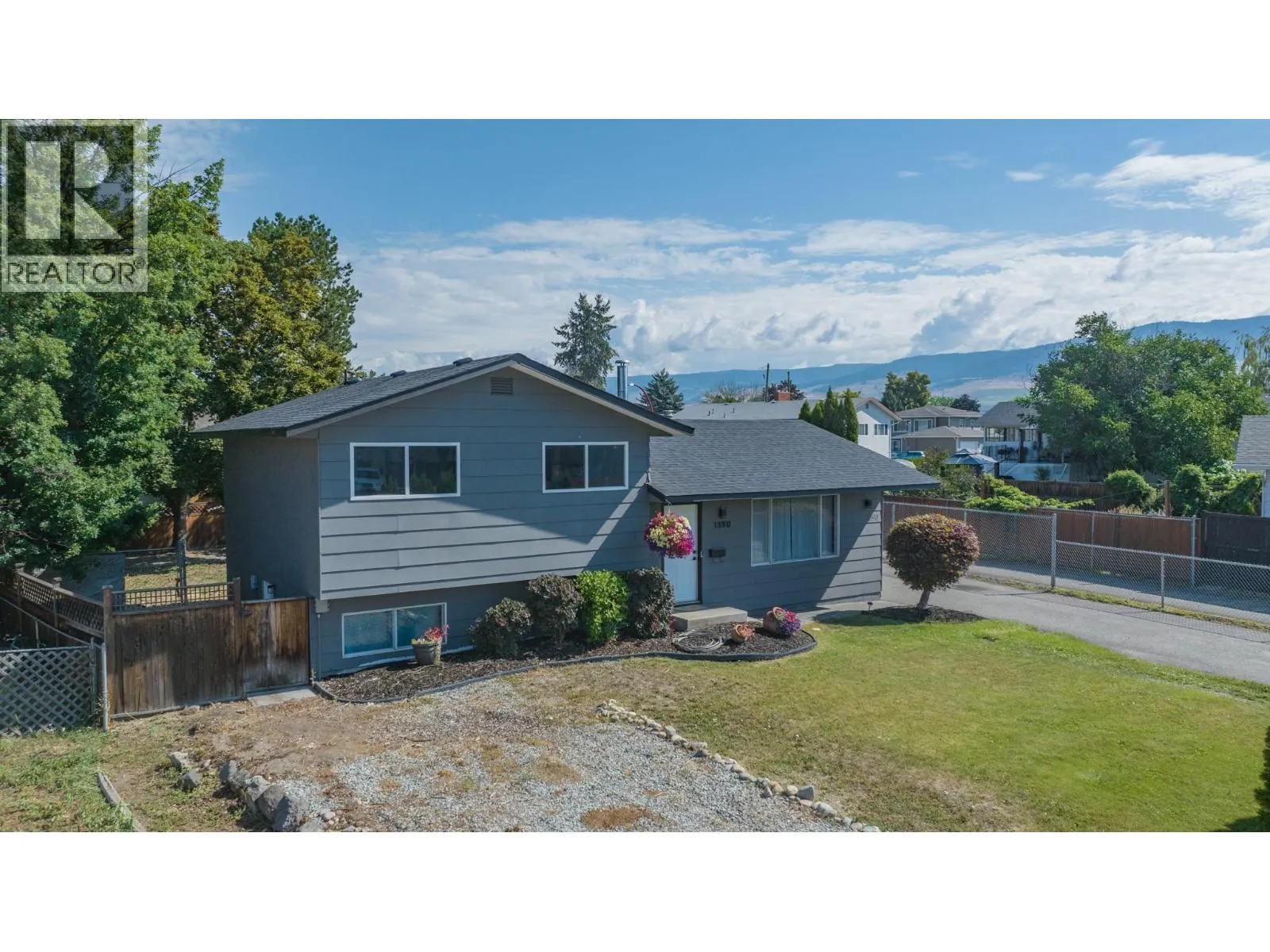 1390 Cornwall Road