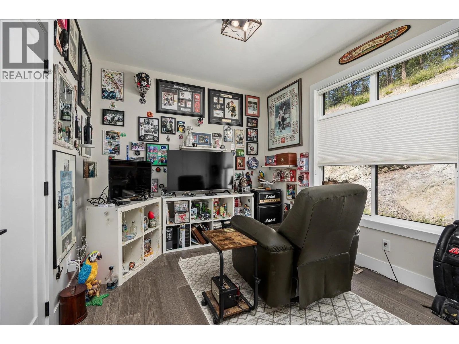 2492 Tallus Heights Lane