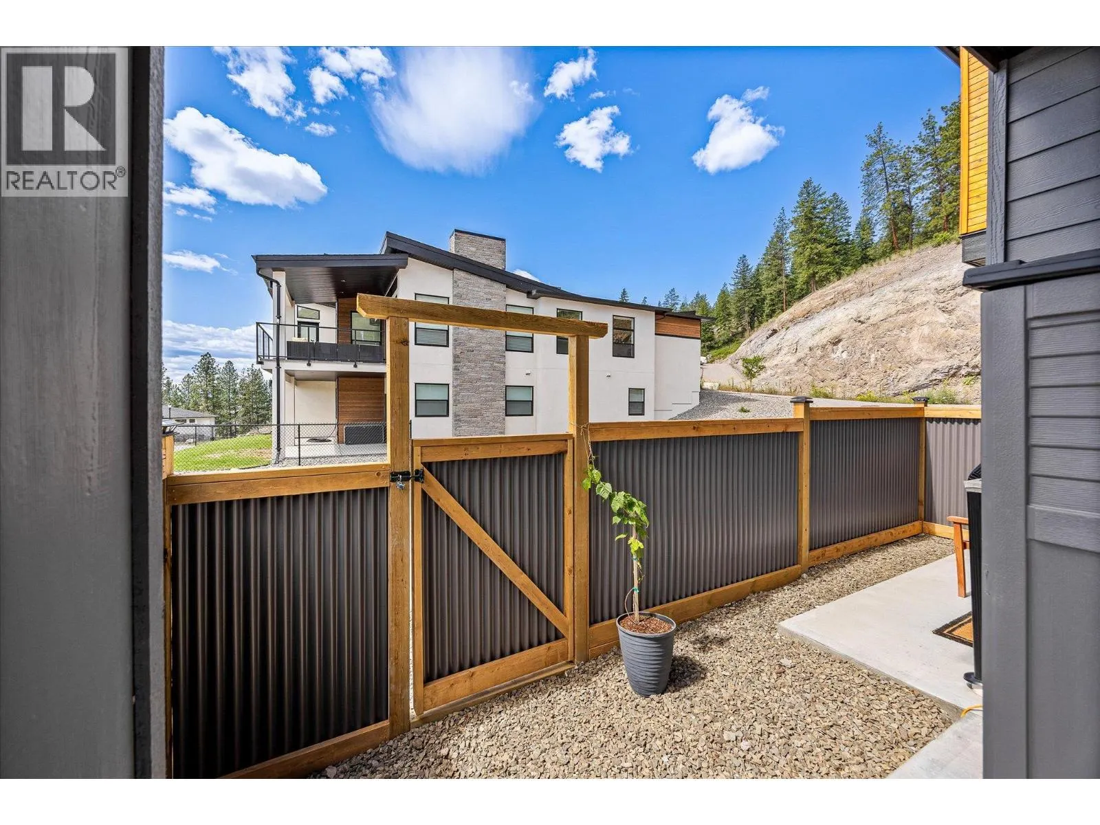 2492 Tallus Heights Lane