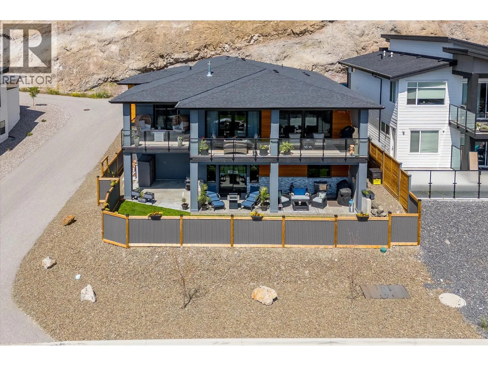 2492 Tallus Heights Lane