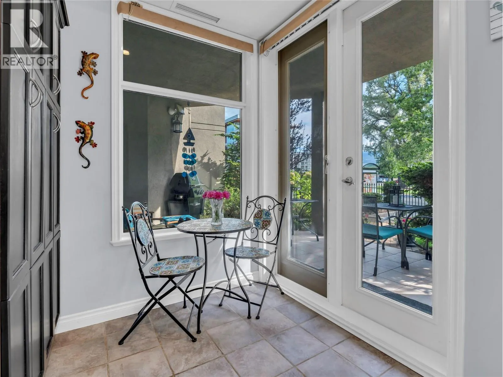 100 LAKESHORE Drive W Unit# 111