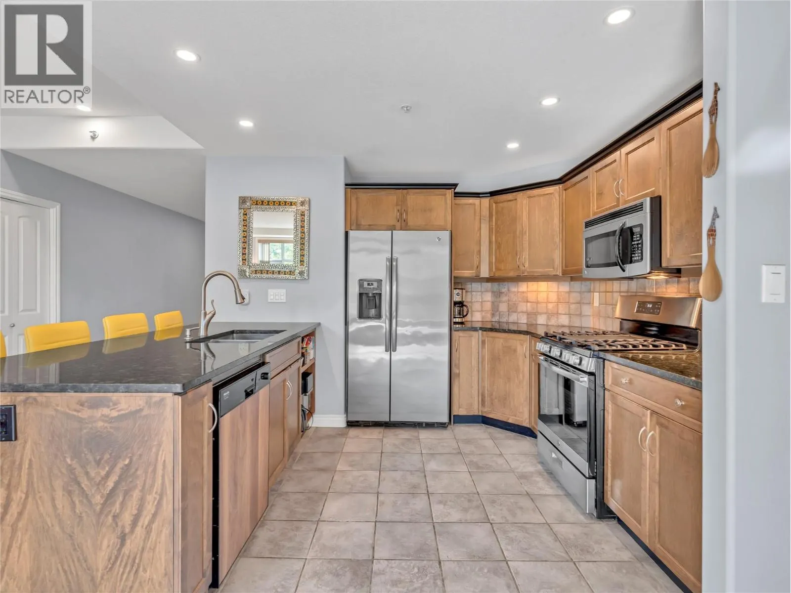 100 LAKESHORE Drive W Unit# 111