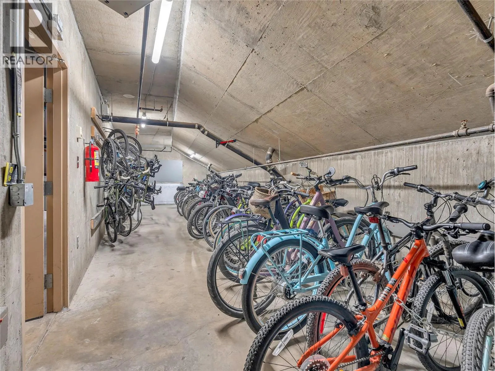 100 LAKESHORE Drive W Unit# 111