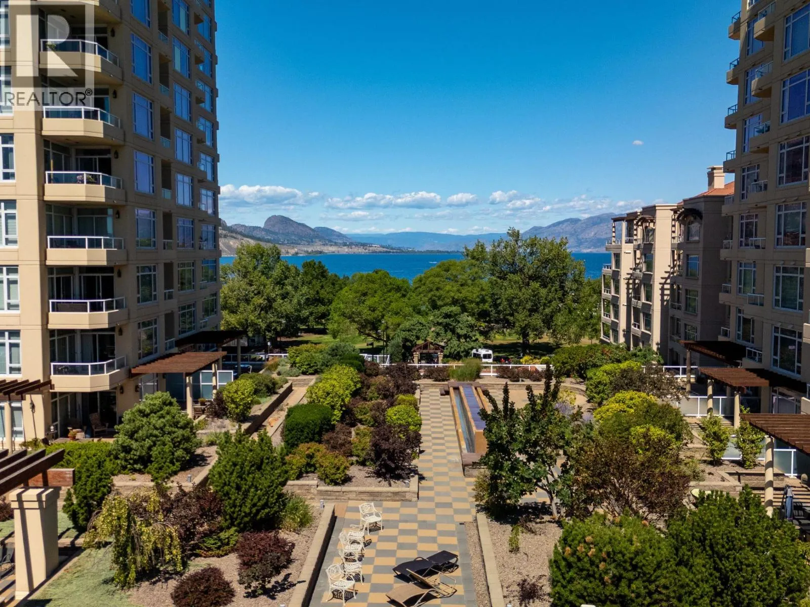 100 LAKESHORE Drive W Unit# 111