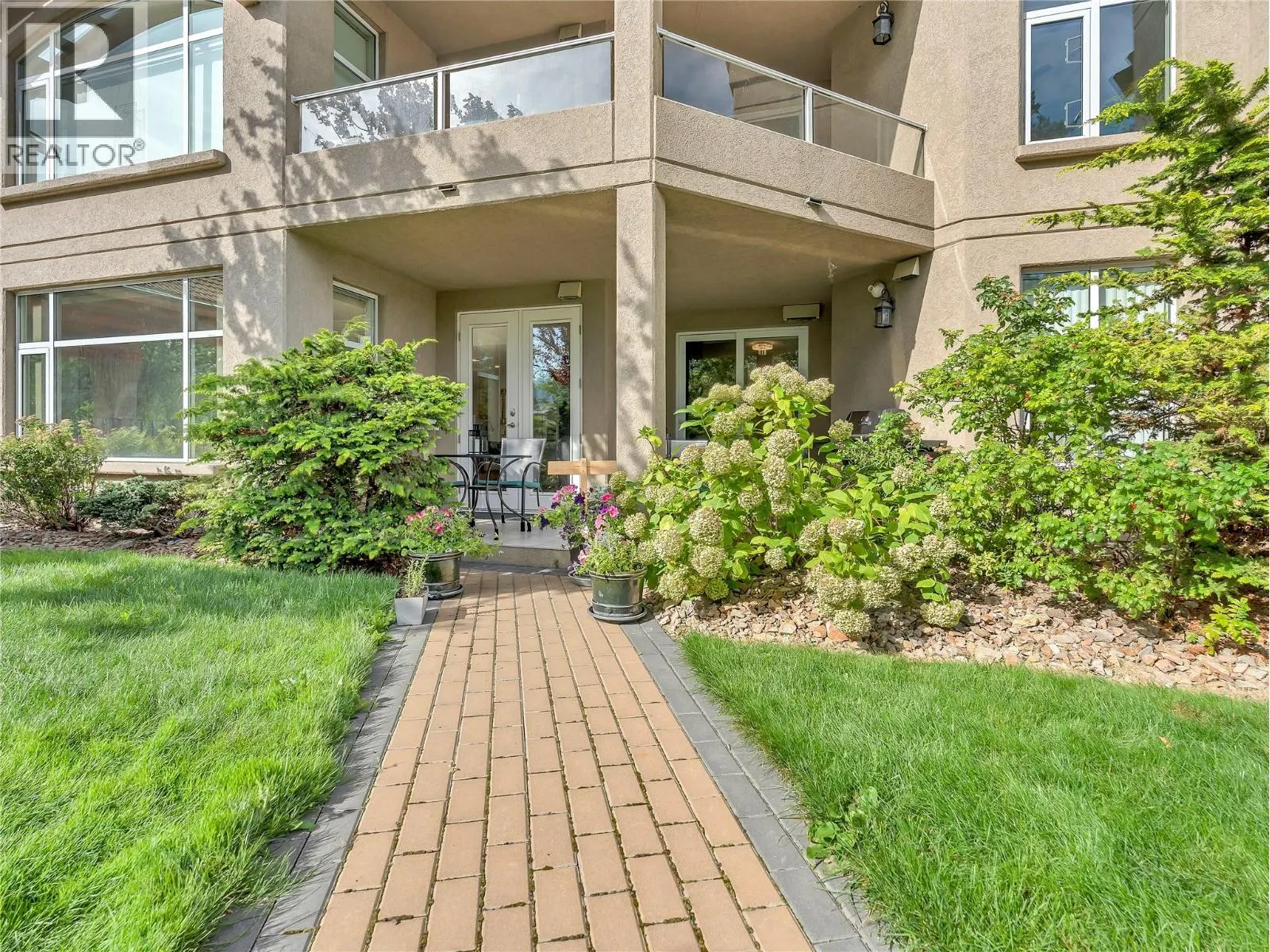 100 LAKESHORE Drive W Unit# 111