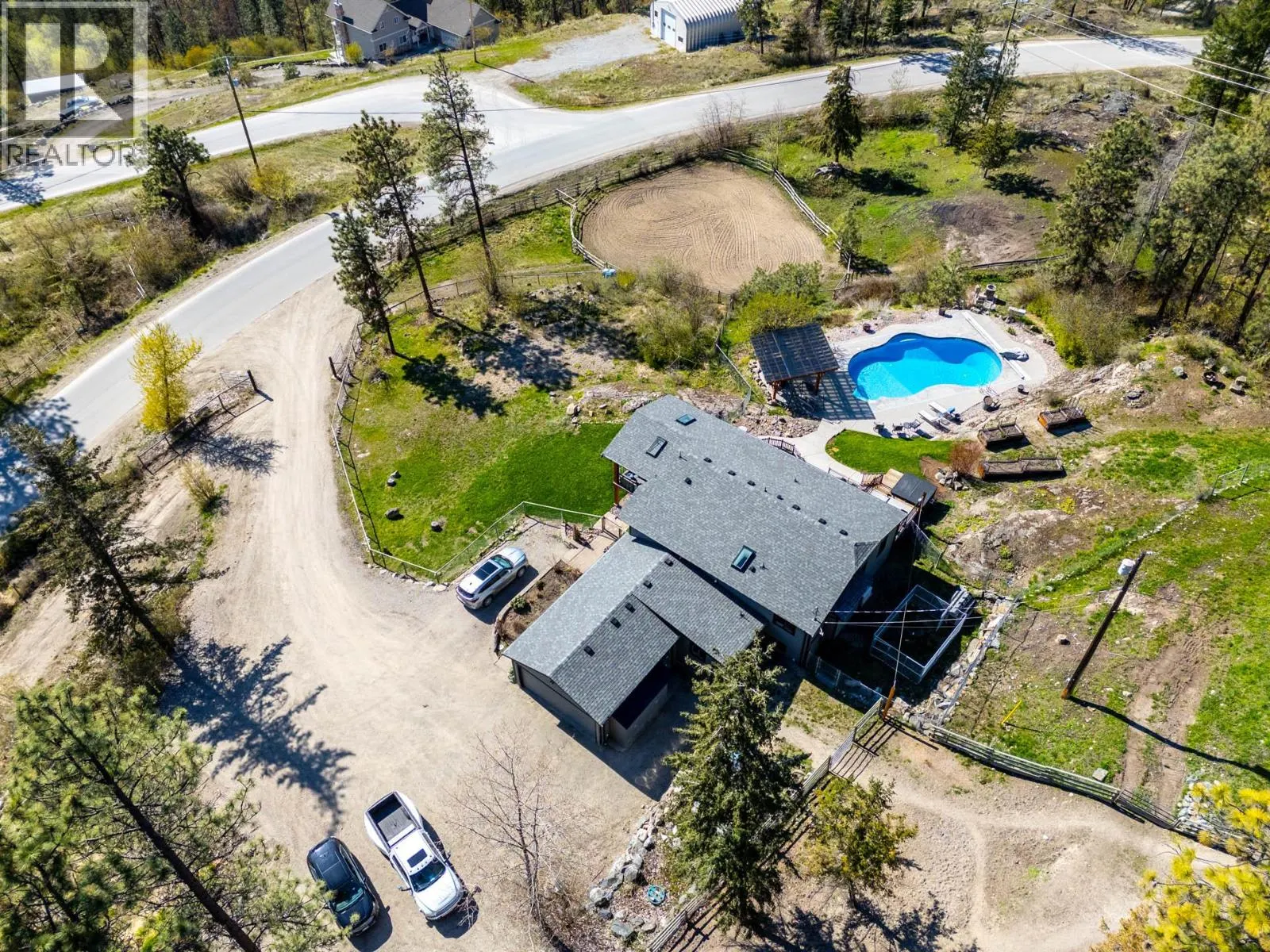 6025 Farmers Drive