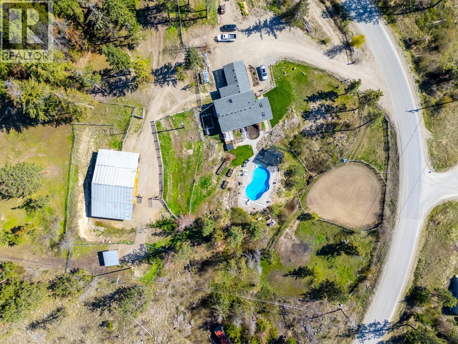 6025 Farmers Drive