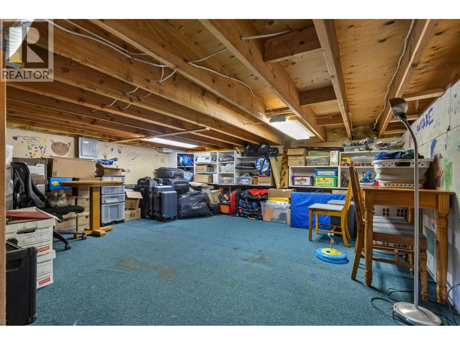 6025 Farmers Drive