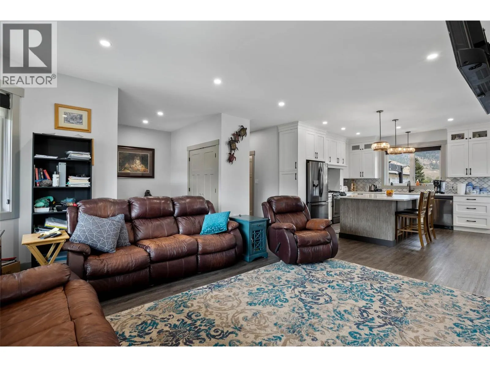 2016 Birch Avenue