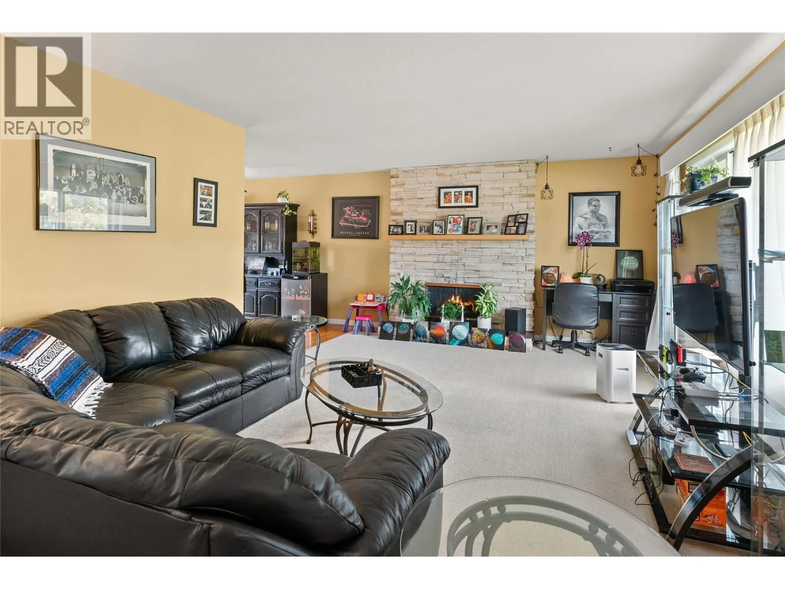260 Gibbs Road