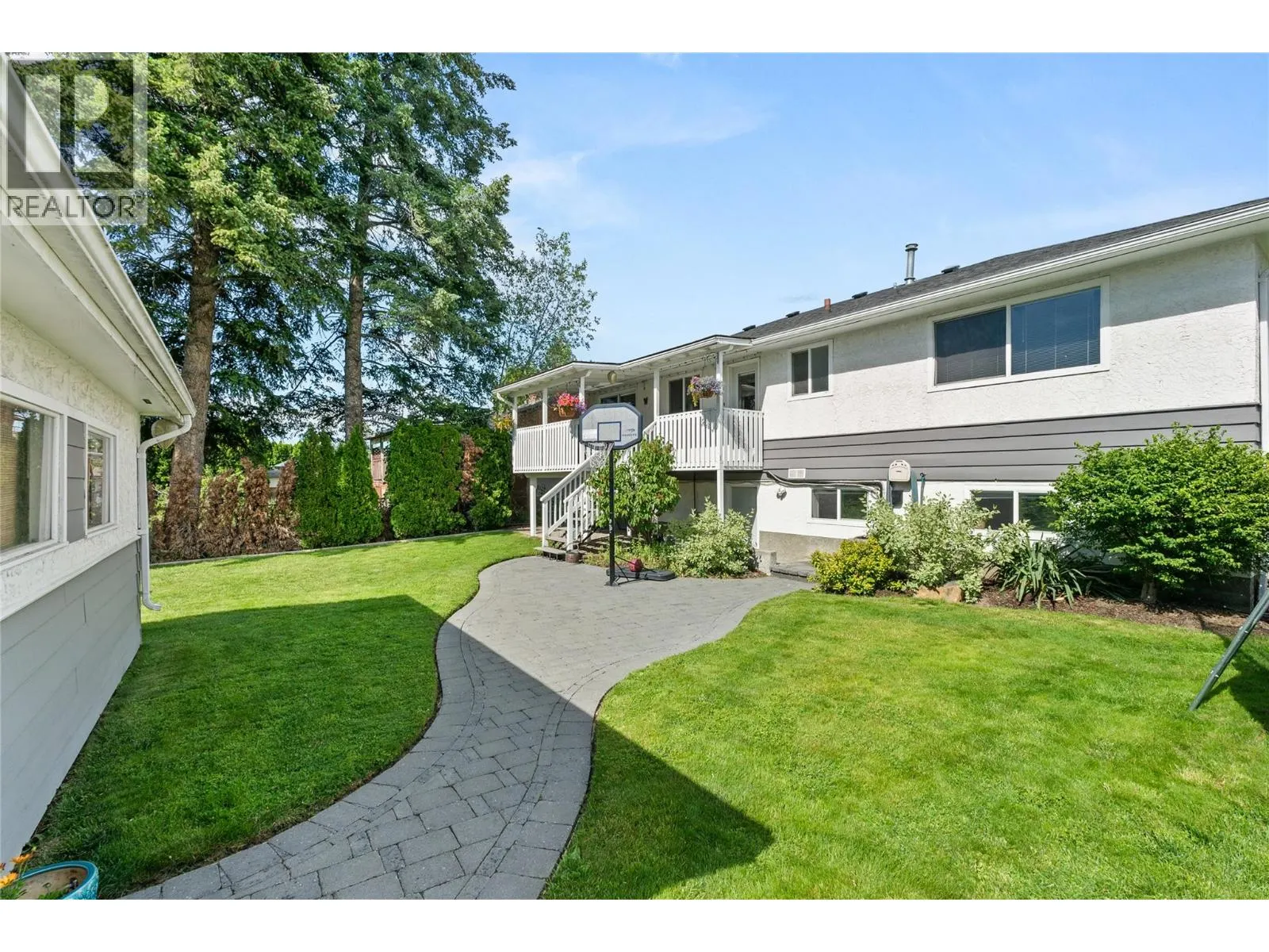 260 Gibbs Road
