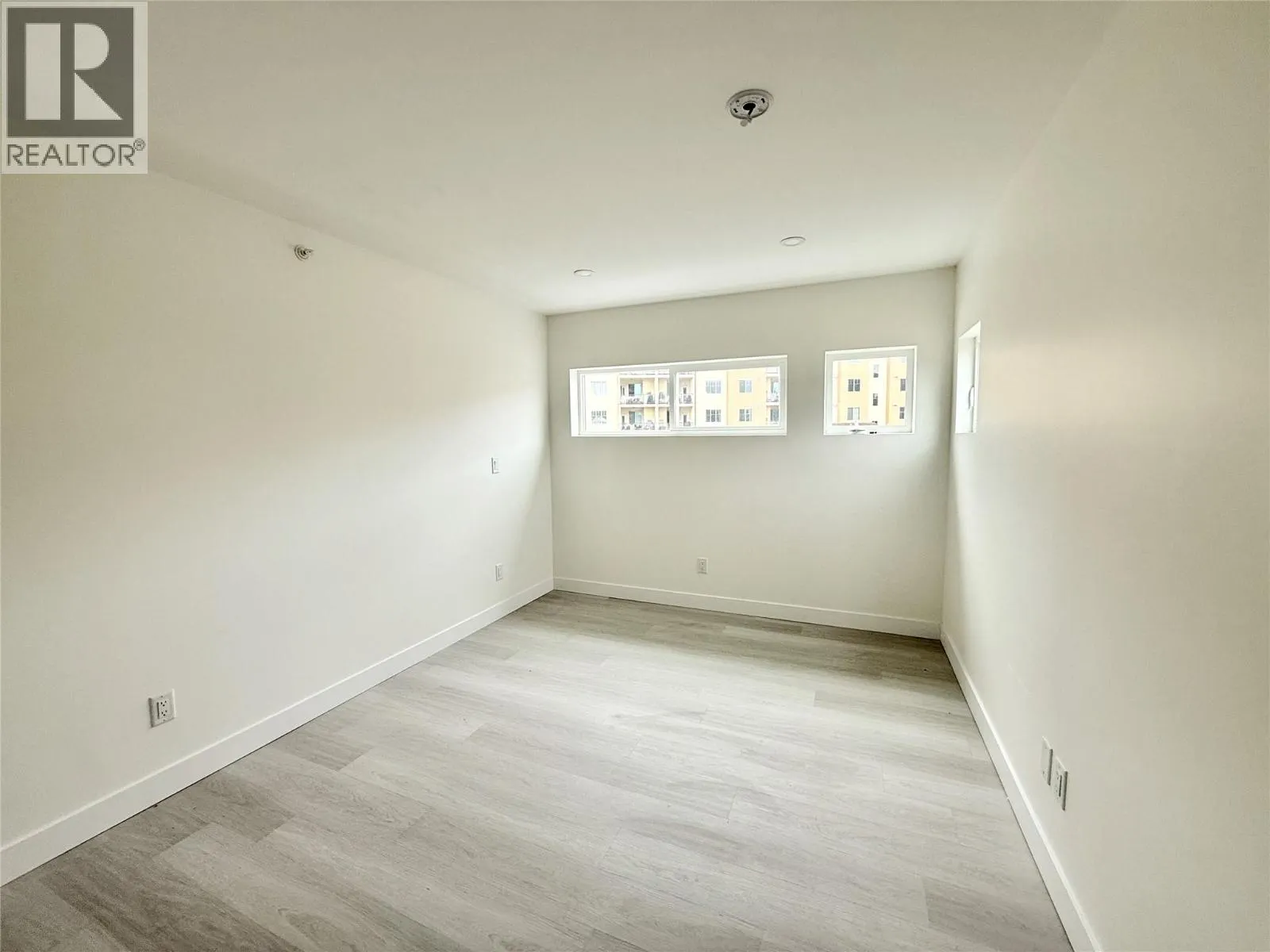 937 SPILLWAY Road Unit# 204