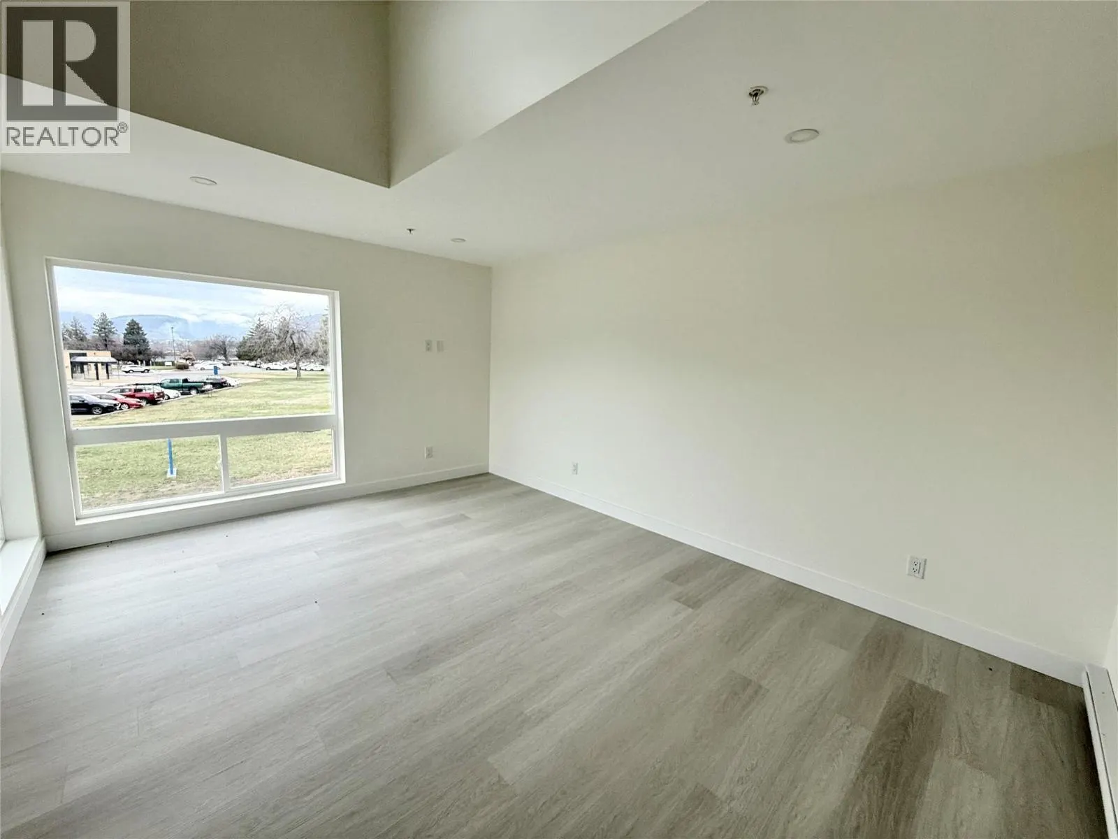937 SPILLWAY Road Unit# 204
