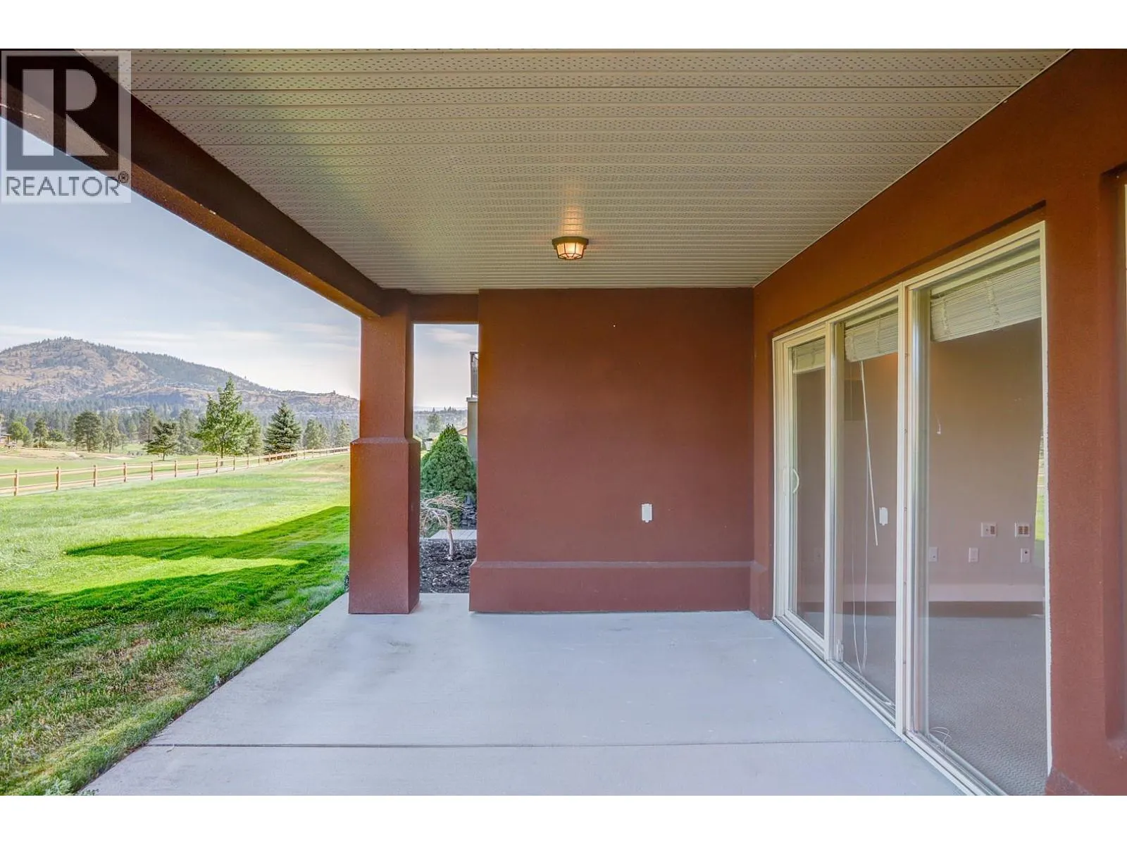 2302 Pine Vista Place