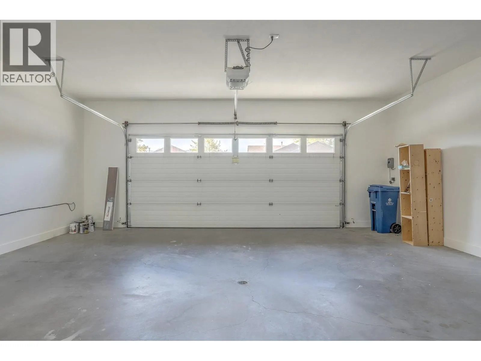 2302 Pine Vista Place