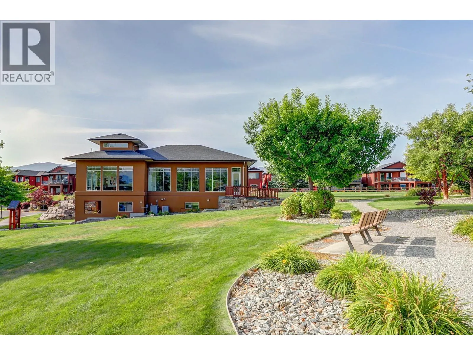 2302 Pine Vista Place
