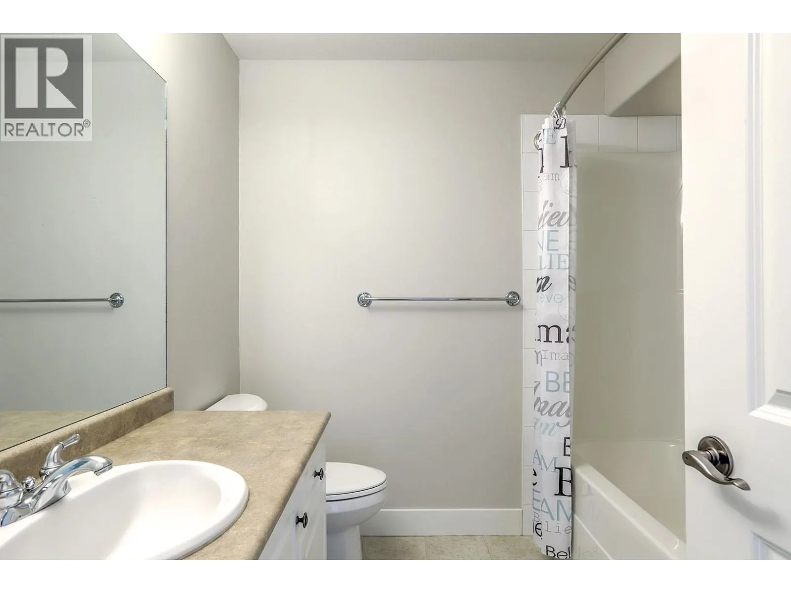 2302 Pine Vista Place