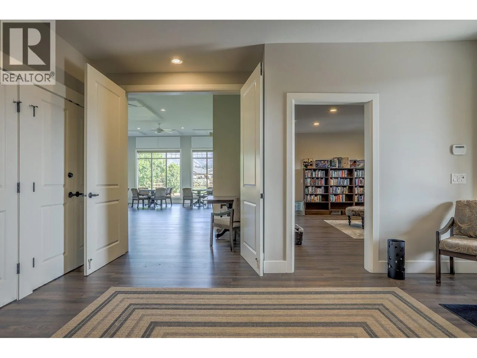 2302 Pine Vista Place