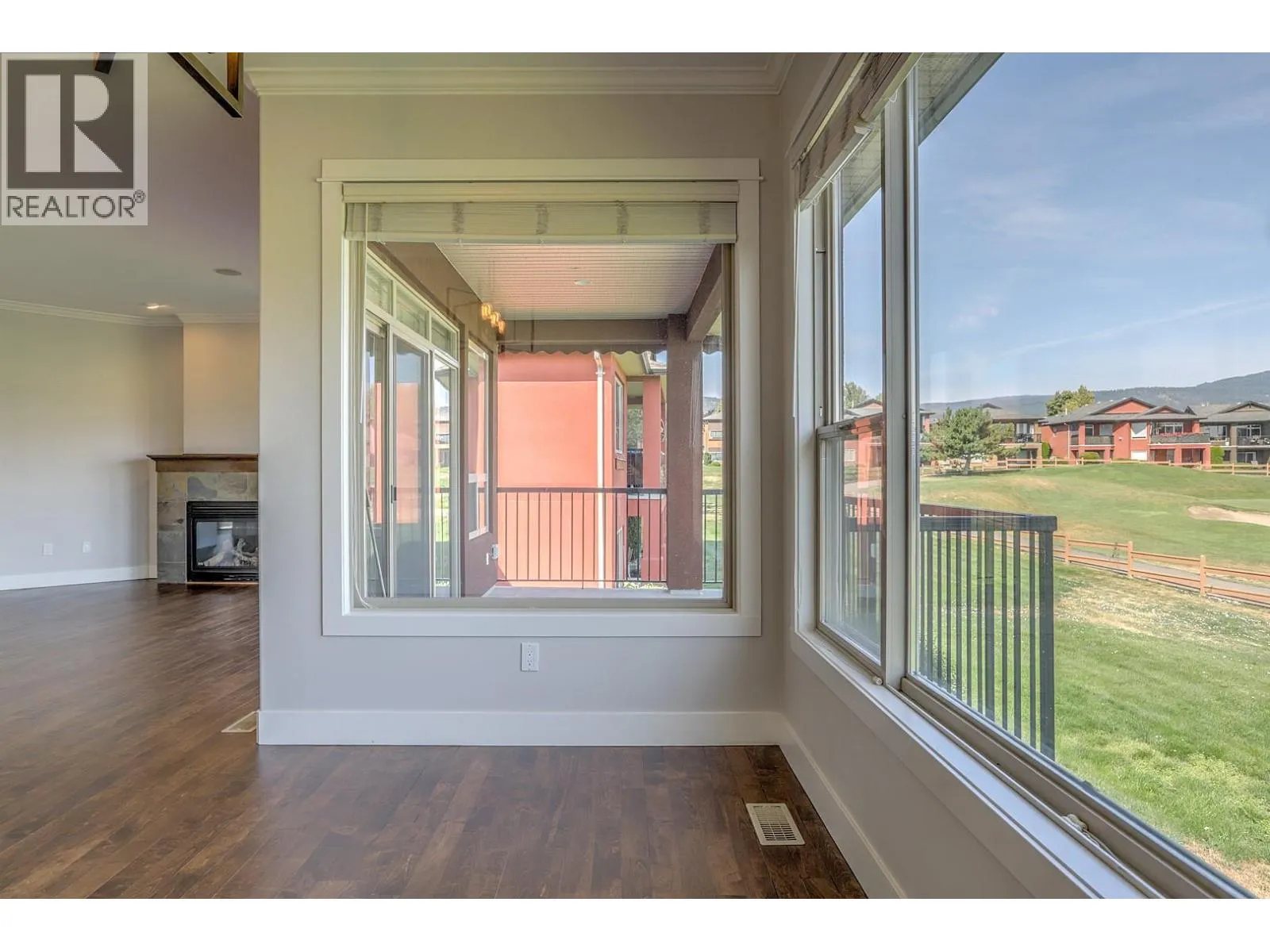 2302 Pine Vista Place