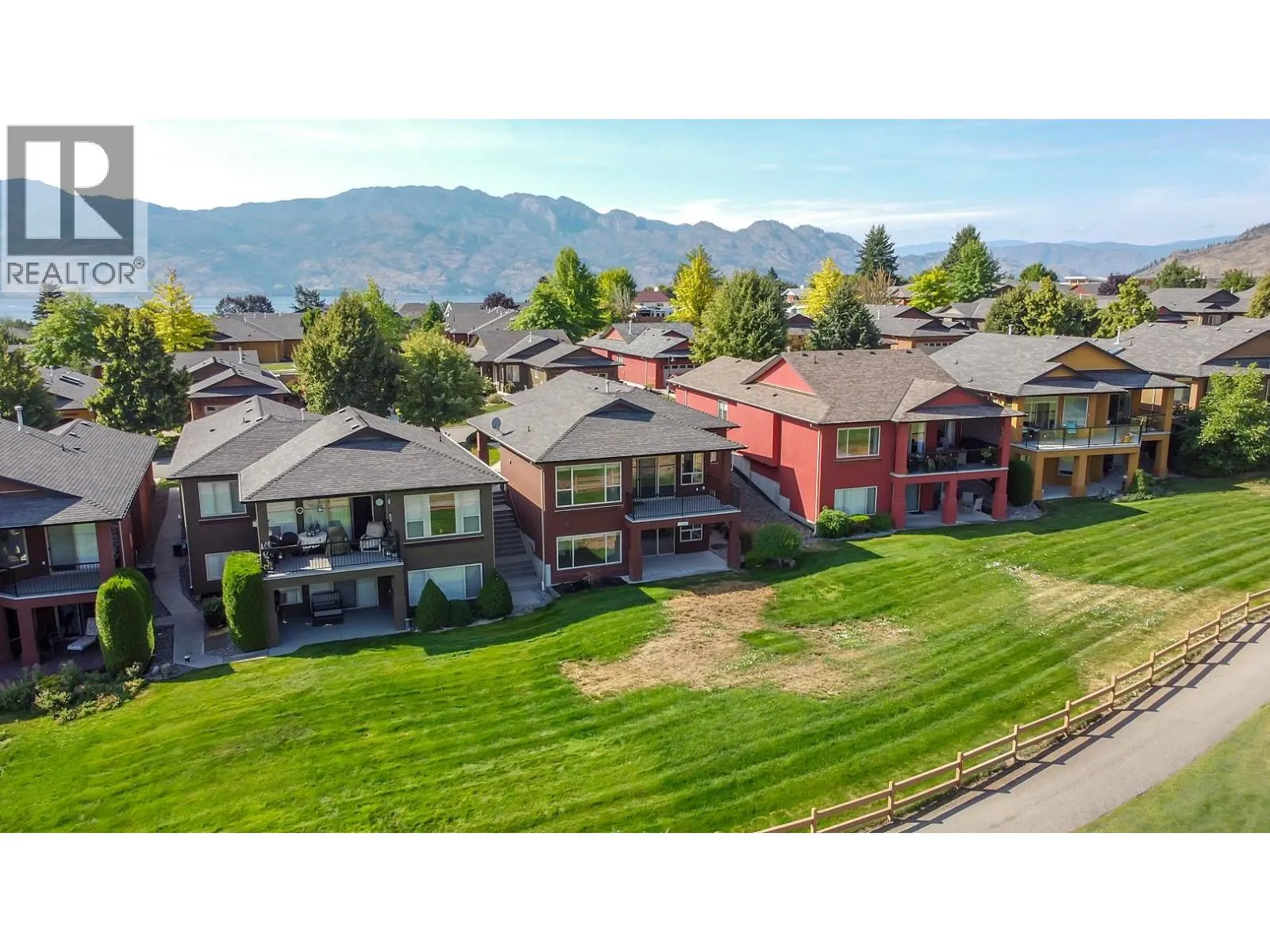 2302 Pine Vista Place
