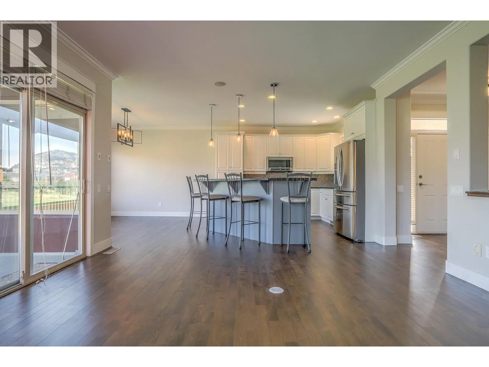 2302 Pine Vista Place