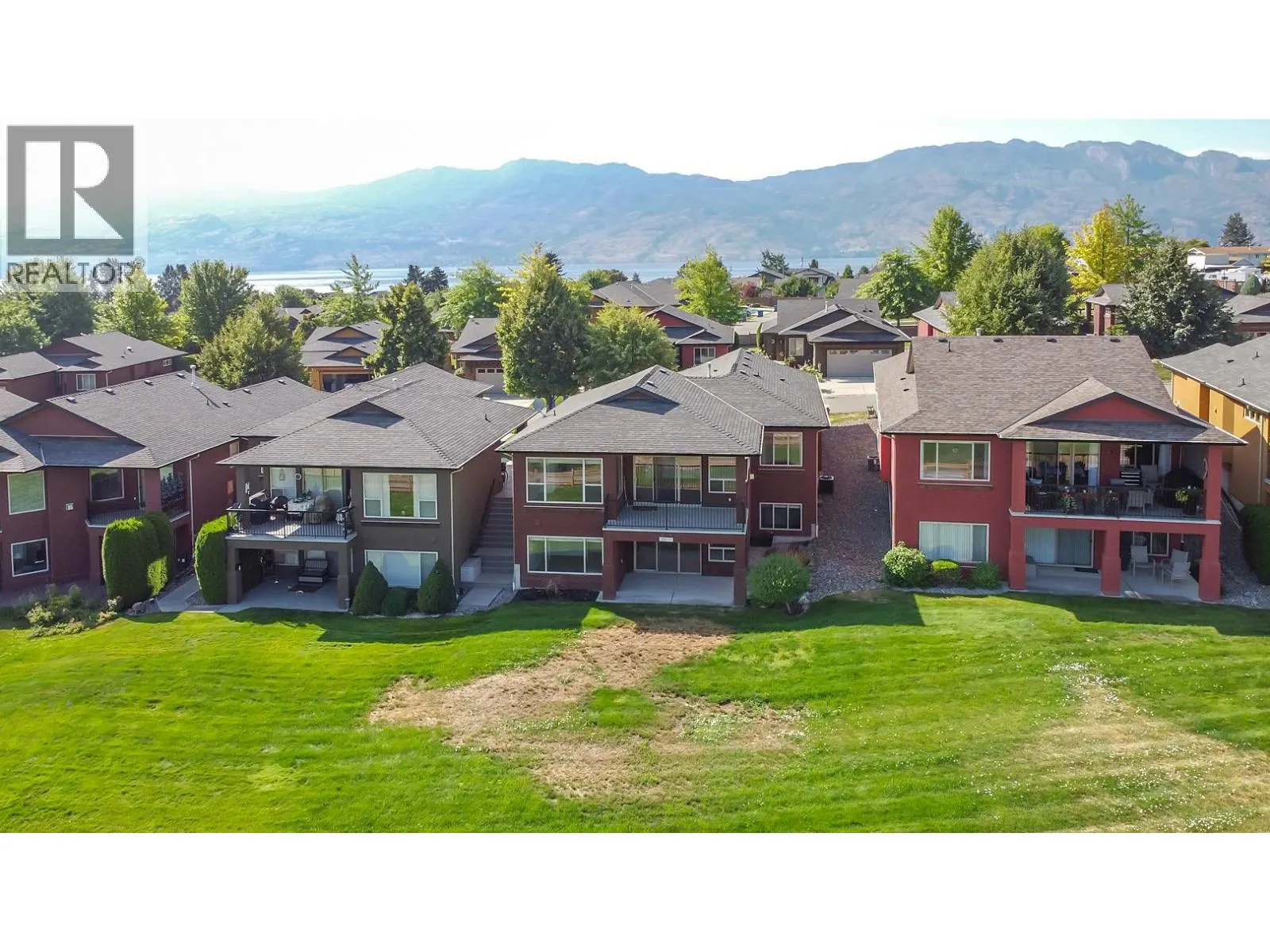 2302 Pine Vista Place