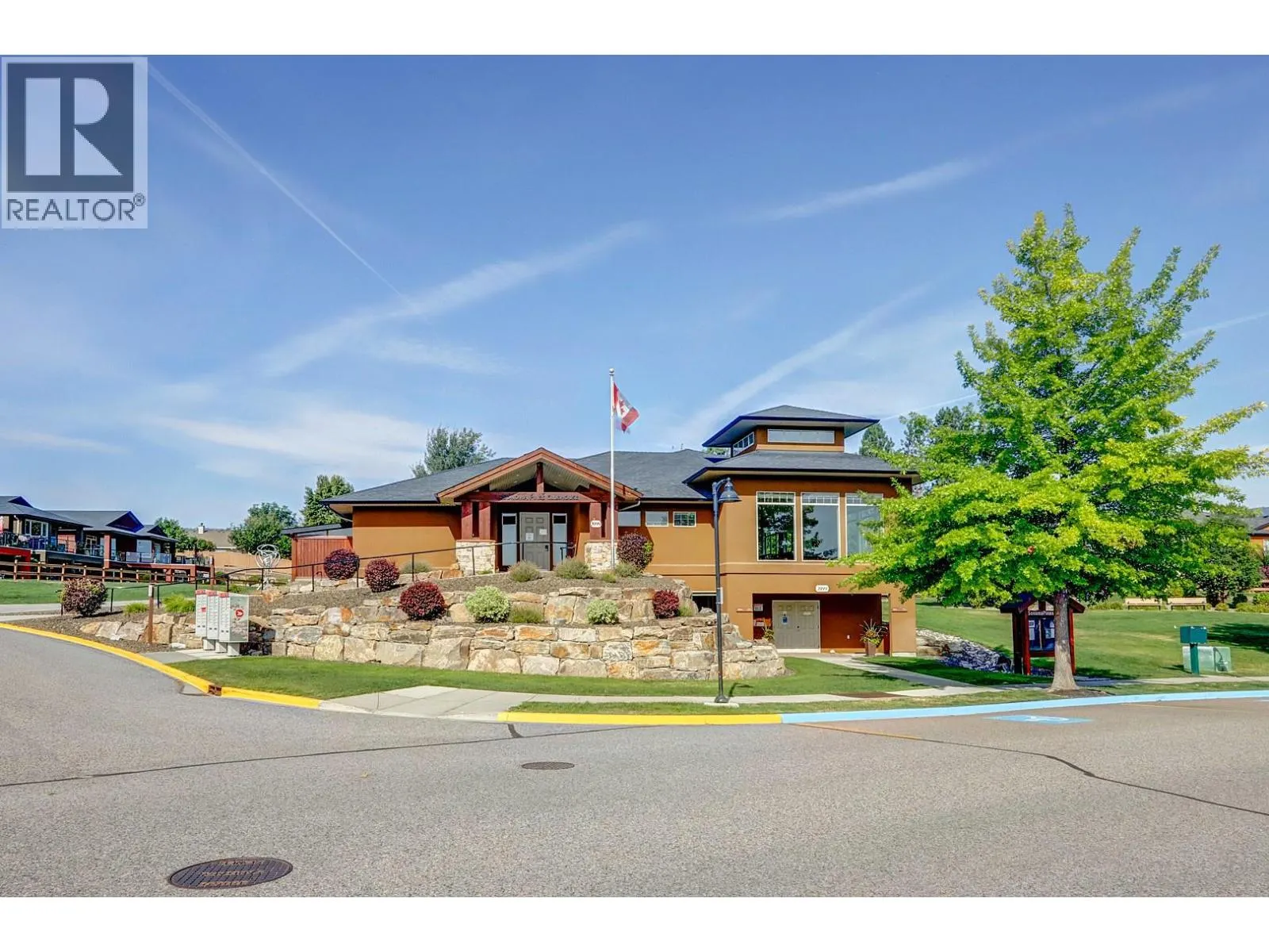 2302 Pine Vista Place