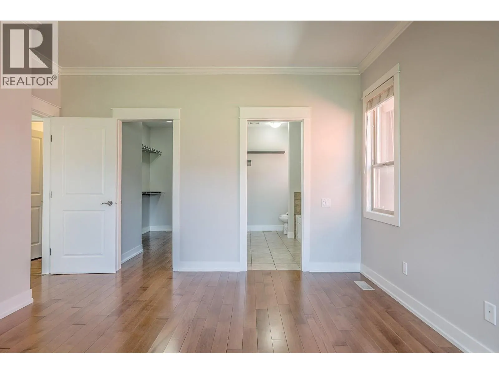 2302 Pine Vista Place
