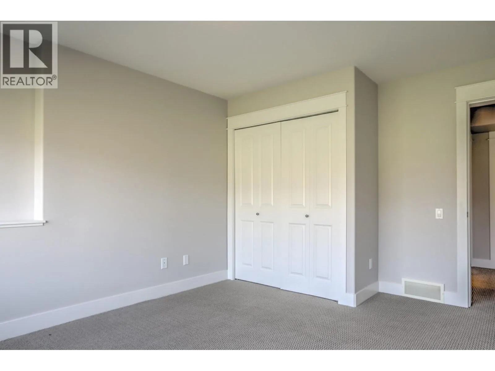 2302 Pine Vista Place