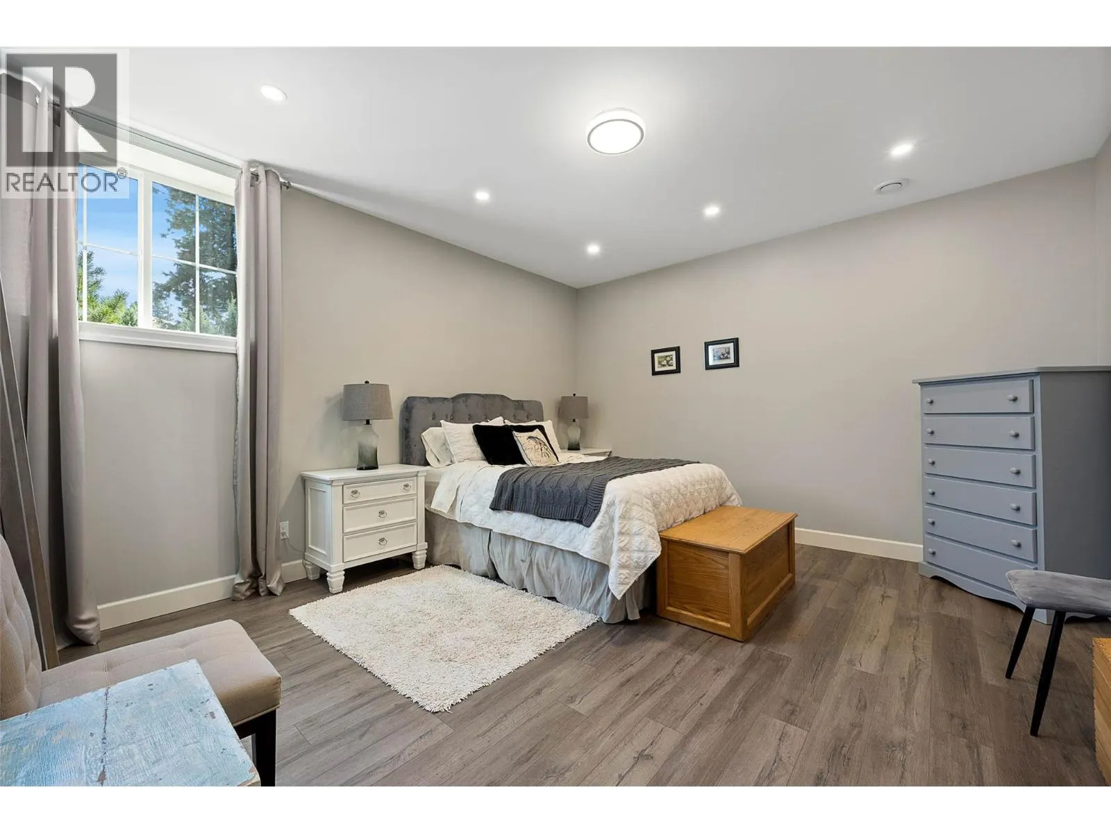 770 HUGH ALLAN Drive Unit# 108