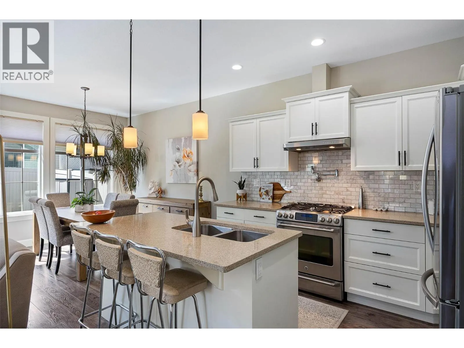 770 HUGH ALLAN Drive Unit# 108