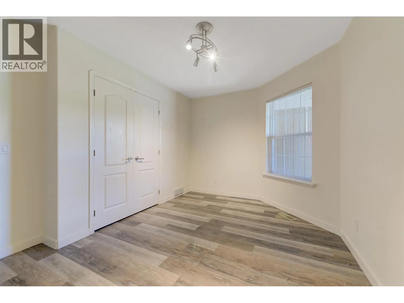 680 Valley Road Unit# 49