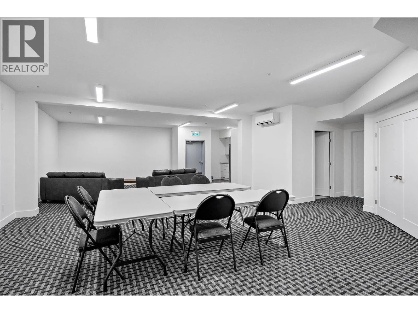 3090 Burtch Road Unit# 216