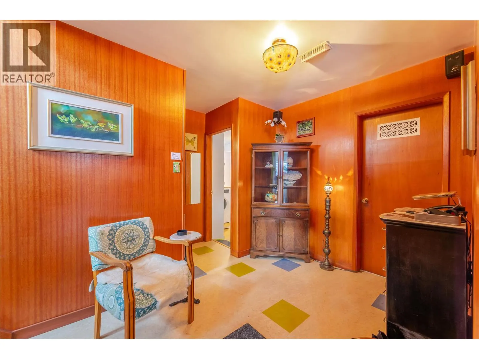 199 Walden Crescent