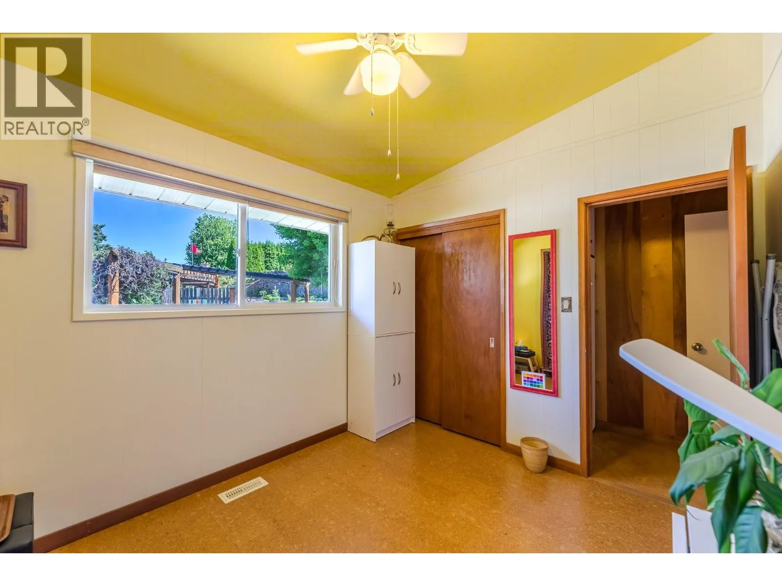 199 Walden Crescent